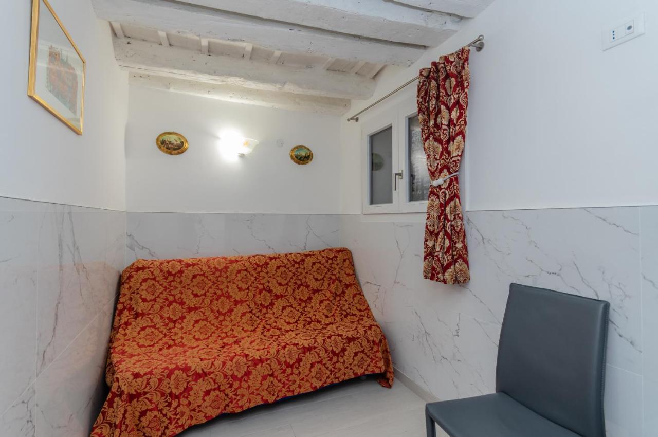 Palazzo Dolfin - Piazza San Marco Lovely Apartment Veneza Exterior foto